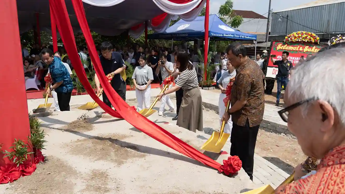 PT-GYS-Contributes-to-Tzu-Chi-Indonesia