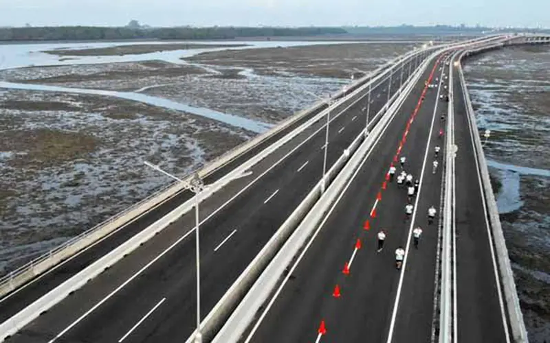 Jalan Tol Bali Contoh Infrastruktur Baja